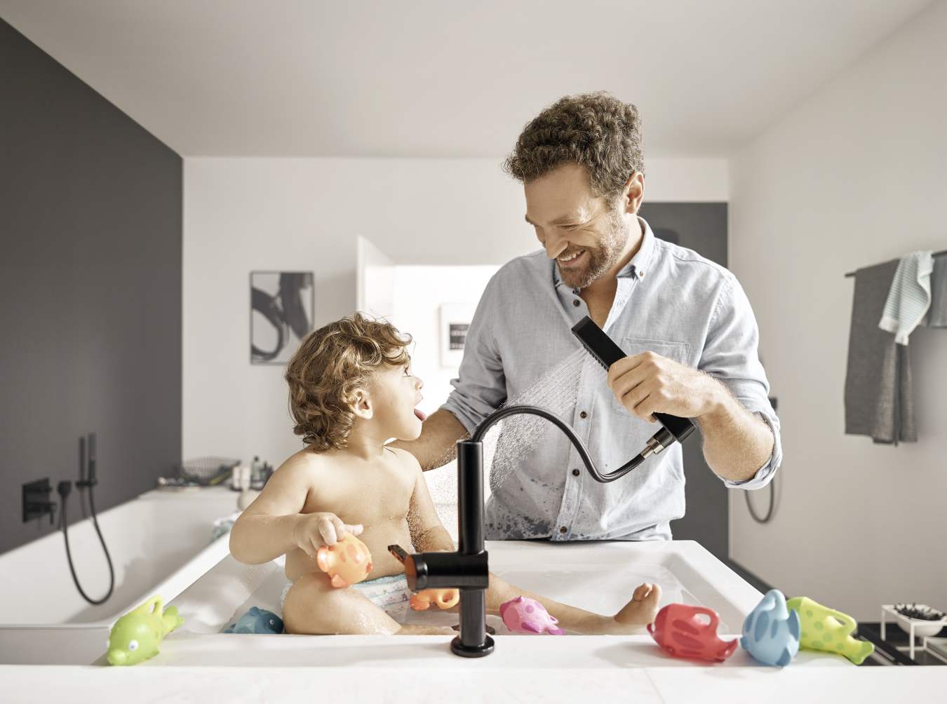 Hansgrohe Finoris – mitmekülgne abiline valamu juures