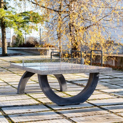 Betoonmööbel avalikus ruumis – vastupidavad lahendused puhkealadele ja linnaruumi