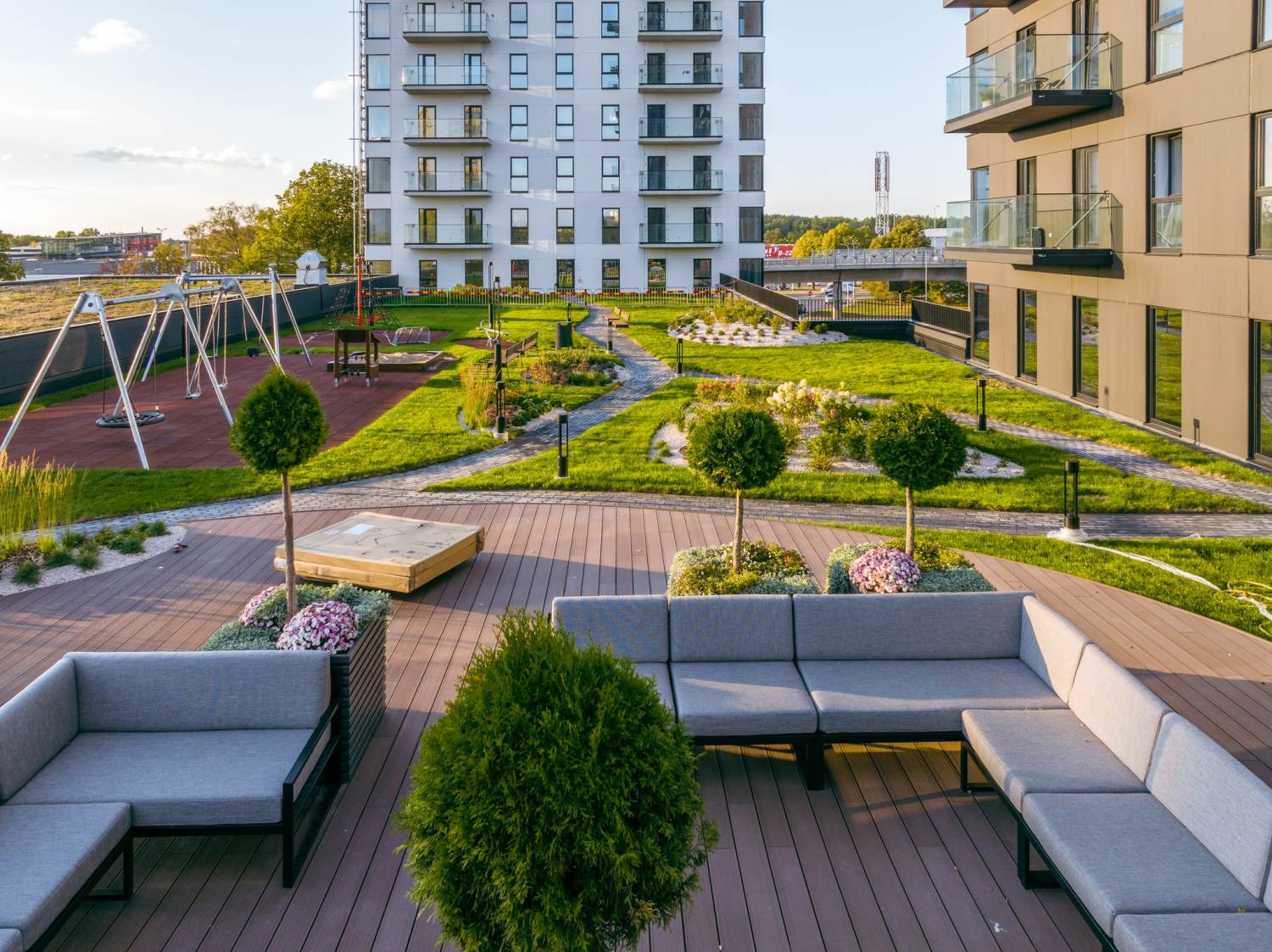 Katusekorter Rocca Towersis - moodsad vormid ja linnalik elegants