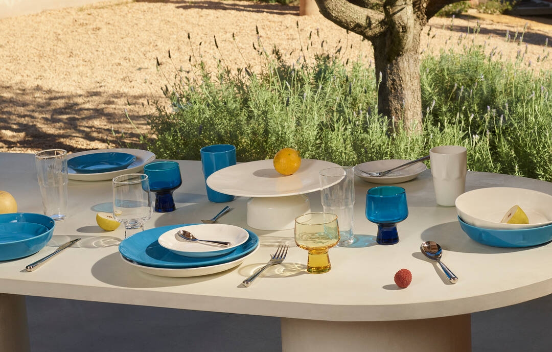 Iittala Solare lauanõud – valguse ja vormi poeetiline kohtumine