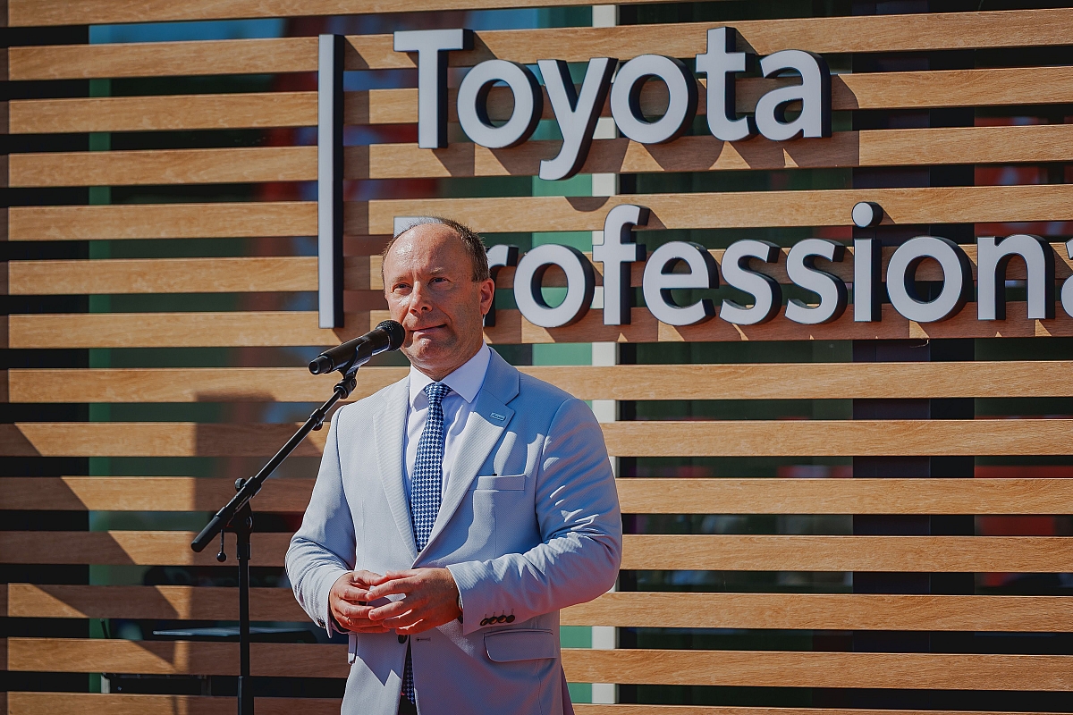 GALERII: Amserv ja Ott Tänak avasid Põhjamaade suurima Toyota autoesinduse 48