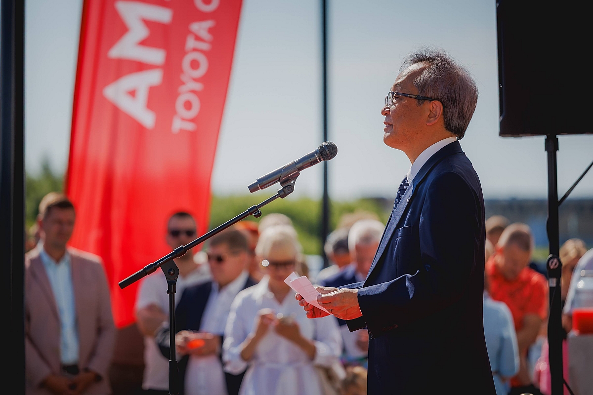 GALERII: Amserv ja Ott Tänak avasid Põhjamaade suurima Toyota autoesinduse 45