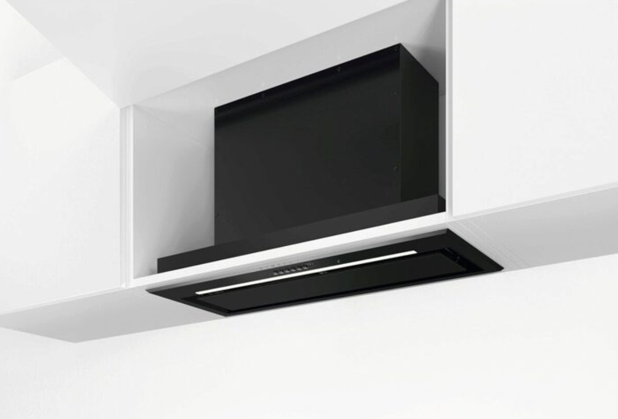 Electrolux LFG818Wi on uus 900 seeria 80 cm integreeritav õhupuhasti, saadaval valges või mustas viimistluses. Soovi korral saab mootori enne paigaldust eemaldada, et kasutada eraldi lahendust. Õhupuhastile kehtib Electroluxi garantii.